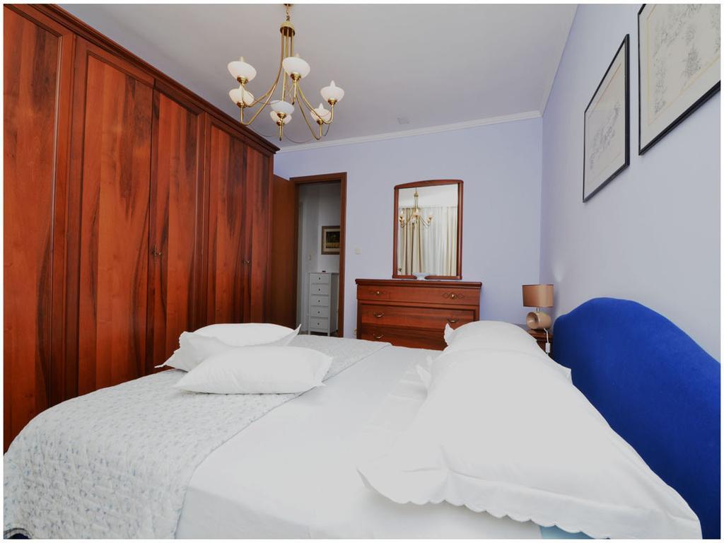 Apartment Laura Podstrana Chambre photo